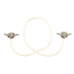 Alternative view of Two Bees 008 + Small pearls