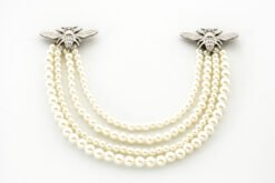 Two Bees 009 + 4 Strings of Pearls - Plateado